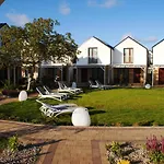 Luan Village פארק נופש *