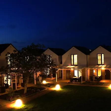 Luan Village