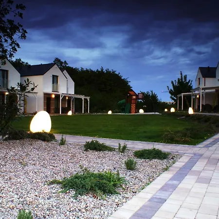 منتزه العطل Luan Village *