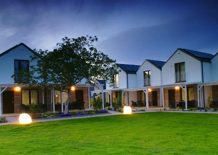 Luan Village